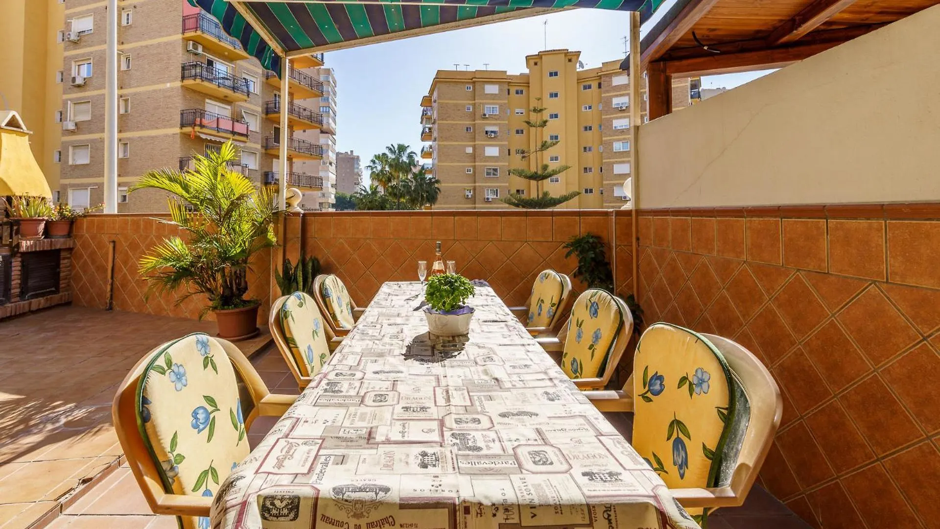 Malagasuite Relax & Pool Torremolinos Apartment