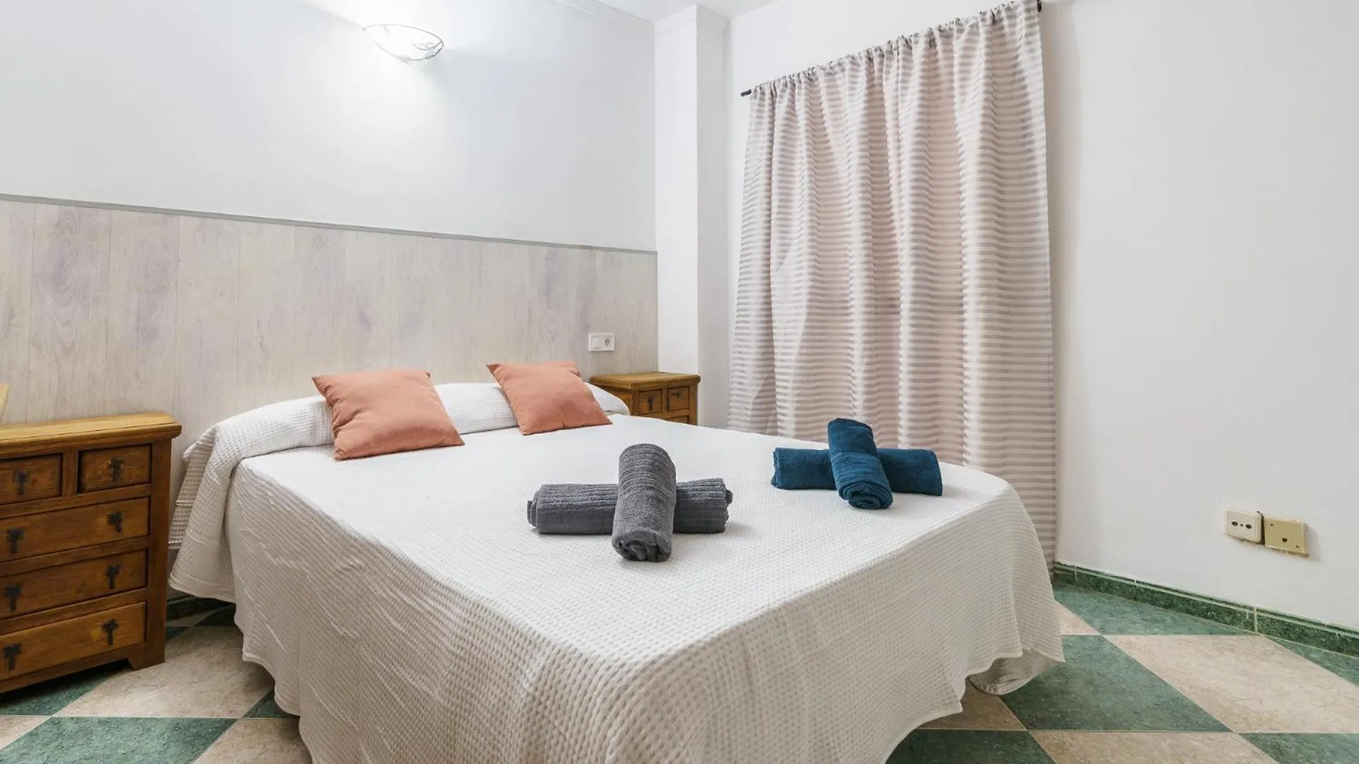 Malagasuite Relax & Pool Torremolinos 0*,